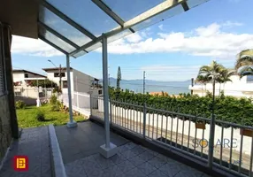 Foto 1 de Casa com 3 Quartos à venda, 138m² em Ponta de Baixo, São José