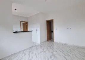 Foto 1 de Casa de Condomínio com 2 Quartos à venda, 59m² em Mirim, Praia Grande