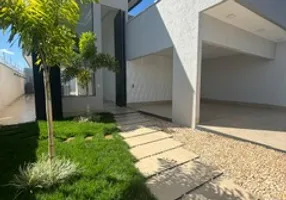 Foto 1 de Casa com 3 Quartos à venda, 177m² em Setor Cristina II Expansao, Trindade