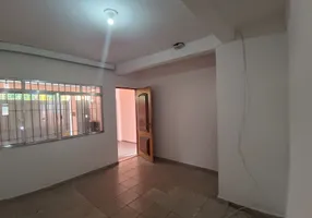 Foto 1 de Sobrado com 3 Quartos para alugar, 120m² em Capão Redondo, São Paulo