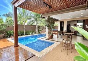 Foto 1 de Casa de Condomínio com 4 Quartos à venda, 465m² em Residencial Alphaville Flamboyant, Goiânia