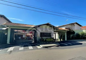 Foto 1 de Sobrado com 3 Quartos à venda, 381m² em Vila Nery, São Carlos