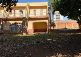 Foto 1 de Sobrado com 7 Quartos para venda ou aluguel, 430m² em Centro Norte, Várzea Grande