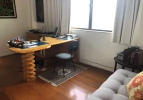 Foto 1 de Apartamento com 4 Quartos à venda, 377m² em Laranjal, Volta Redonda