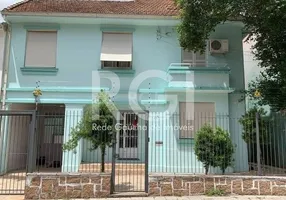 Foto 1 de Casa com 4 Quartos para alugar, 209m² em Auxiliadora, Porto Alegre