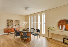 Foto 1 de Apartamento com 3 Quartos à venda, 194m² em Itaim Bibi, São Paulo