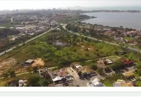 Foto 1 de Lote/Terreno para venda ou aluguel, 82000m² em Lagoa, Macaé
