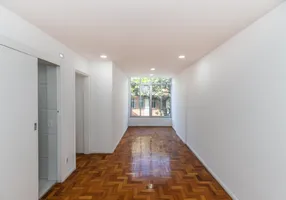 Foto 1 de Apartamento com 3 Quartos para alugar, 80m² em Copacabana, Rio de Janeiro