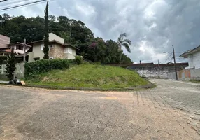 Foto 1 de Lote/Terreno à venda, 720m² em América, Joinville