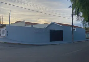 Foto 1 de Casa com 2 Quartos à venda, 77m² em Parque Delta, São Carlos