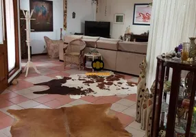 Foto 1 de Casa com 3 Quartos à venda, 300m² em Condomínio Iolanda, Taboão da Serra