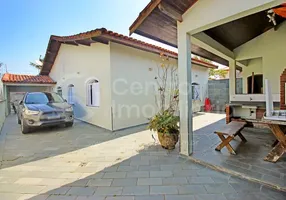 Foto 1 de Casa com 3 Quartos à venda, 96m² em Jardim Três Marias, Peruíbe