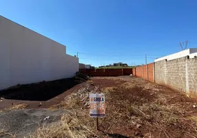 Foto 1 de Lote/Terreno à venda, 300m² em Residencial Parque do Lago, Campo Mourão