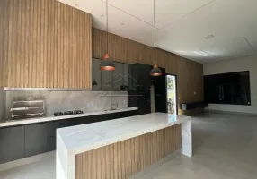 Foto 1 de Casa de Condomínio com 3 Quartos à venda, 300m² em Centro, Ribeirão Preto