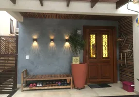 Foto 1 de Casa de Condomínio com 3 Quartos à venda, 142m² em Glória, Macaé