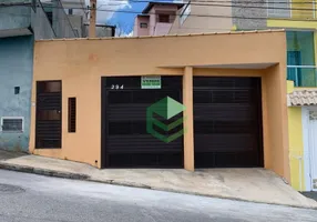 Foto 1 de Sobrado com 2 Quartos à venda, 107m² em Vila Gilda, Santo André