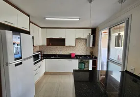 Foto 1 de Casa com 3 Quartos à venda, 95m² em Vila Poupança, Santana de Parnaíba