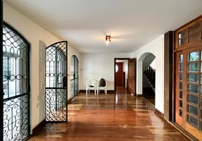 Foto 1 de Casa com 5 Quartos à venda, 320m² em São Francisco, Niterói