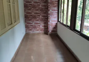 Foto 1 de Sobrado com 2 Quartos para alugar, 60m² em Agriões, Teresópolis