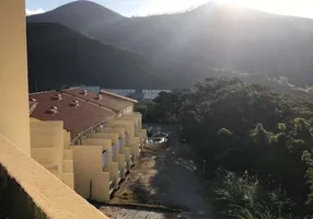 Foto 1 de Apartamento com 2 Quartos à venda, 74m² em Itaipava, Petrópolis