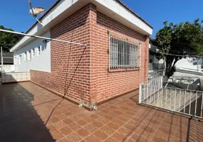 Foto 1 de Sobrado com 3 Quartos para venda ou aluguel, 200m² em Centro, Osasco
