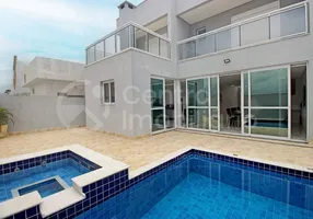 Foto 1 de Casa de Condomínio com 4 Quartos à venda, 212m² em , Peruíbe