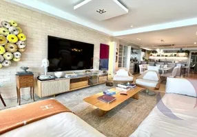 Foto 1 de Apartamento com 3 Quartos à venda, 288m² em Beira Mar, Florianópolis