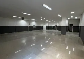 Foto 1 de Ponto Comercial para alugar, 400m² em Santa Rosa, Niterói