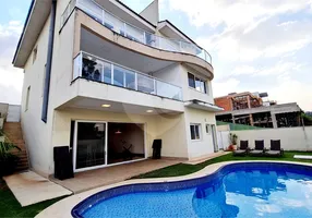Foto 1 de Casa com 4 Quartos para venda ou aluguel, 413m² em Granja Viana, Carapicuíba
