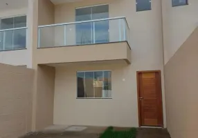 Foto 1 de Casa com 2 Quartos à venda, 65m² em Terra Vermelha, Vila Velha