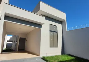 Foto 1 de Casa com 3 Quartos à venda, 117m² em Jardim Cristalino, Aparecida de Goiânia