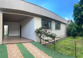 Foto 1 de Casa com 3 Quartos para alugar, 160m² em Setor Aeroporto, Goiânia