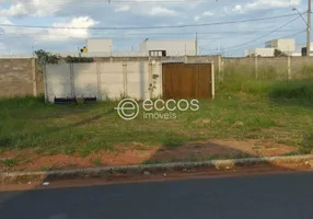 Foto 1 de Lote/Terreno à venda, 330m² em Novo Mundo, Uberlândia