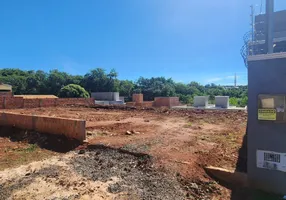 Foto 1 de Lote/Terreno com 1 Quarto à venda, 250m² em Vila Marli, Campo Grande