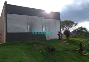 Foto 1 de Casa de Condomínio com 3 Quartos à venda, 284m² em , Mateus Leme