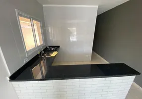 Foto 1 de Casa com 2 Quartos à venda, 70m² em Monte Serrat, Salvador