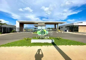 Foto 1 de Lote/Terreno à venda, 252m² em Uvaranas, Ponta Grossa