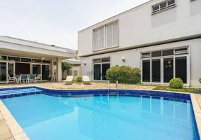Foto 1 de Casa com 4 Quartos à venda, 453m² em Jardim Luzitânia, São Paulo