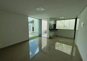 Foto 1 de Casa com 2 Quartos à venda, 95m² em Santa Clara, Vespasiano