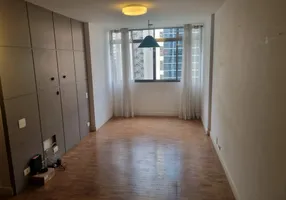 Foto 1 de Apartamento com 2 Quartos para alugar, 73m² em Cerqueira César, São Paulo