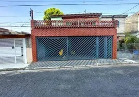 Foto 1 de Casa com 3 Quartos à venda, 220m² em Parque Oratorio, Santo André