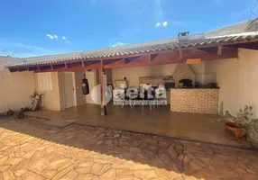 Foto 1 de Casa com 3 Quartos à venda, 162m² em Tubalina, Uberlândia