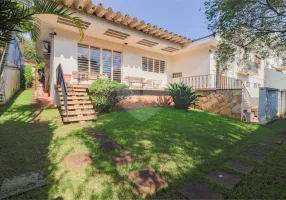 Foto 1 de Casa com 3 Quartos à venda, 350m² em Jardim Das Bandeiras, São Paulo