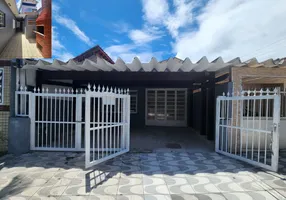 Foto 1 de Casa com 2 Quartos à venda, 121m² em Canto do Forte, Praia Grande