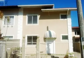 Foto 1 de Sobrado com 3 Quartos à venda, 112m² em Centro, Biguaçu