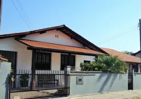 Foto 1 de Casa com 3 Quartos à venda, 272m² em Armação, Penha
