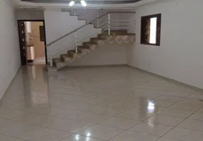 Foto 1 de Sobrado com 3 Quartos à venda, 207m² em Jardim D'abril, Osasco