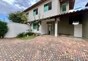 Foto 1 de Casa de Condomínio com 3 Quartos à venda, 202m² em Santa Amélia, Belo Horizonte