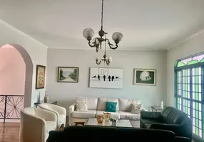 Foto 1 de Casa com 4 Quartos para alugar, 153m² em Ribeirânia, Ribeirão Preto