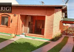 Foto 1 de Casa com 3 Quartos à venda, 160m² em Centro, Tramandaí